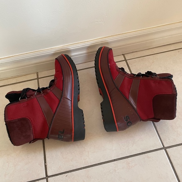 Sorel Tivoli Women’s Winter Boots waterproof red mid-cut, size 10 US 41 EU - Picture 9 of 10